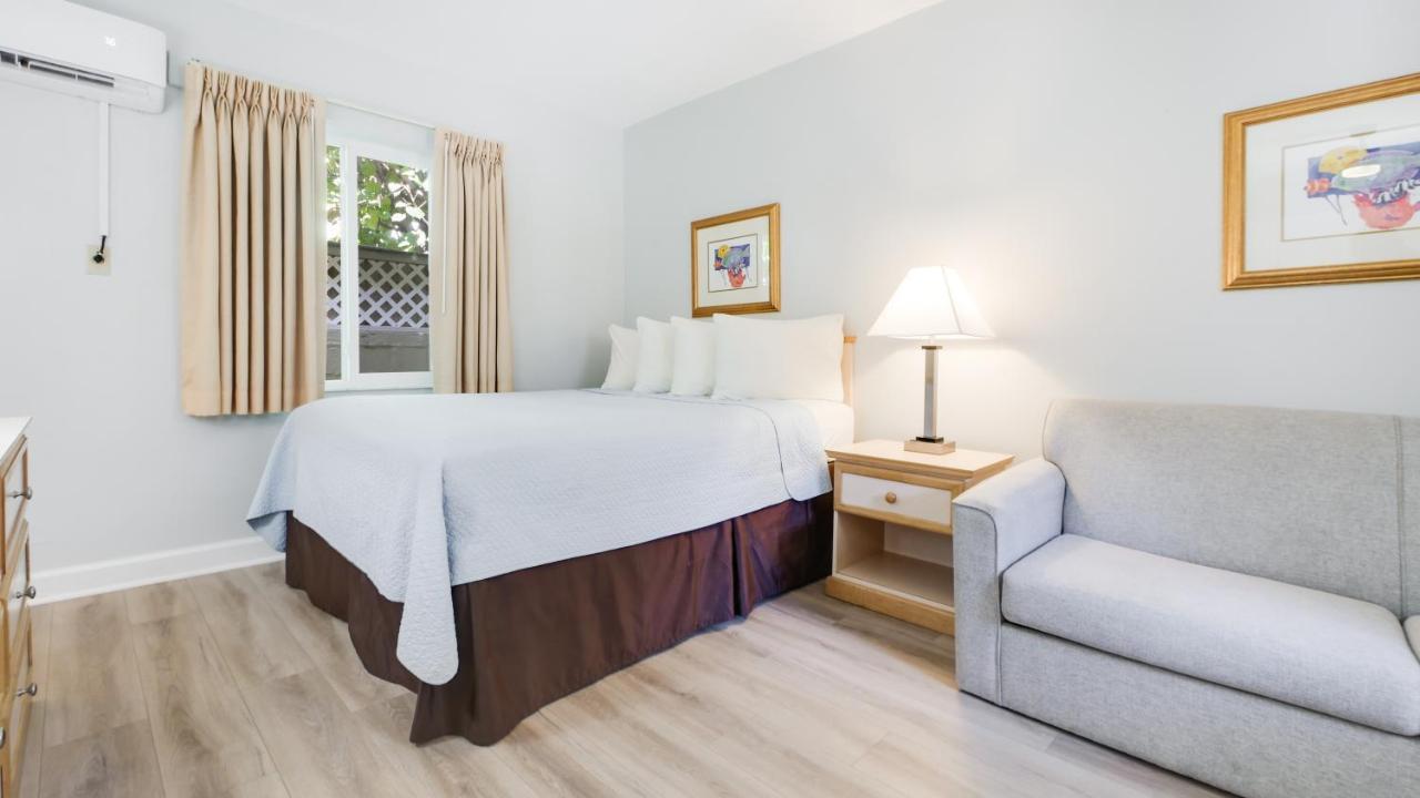 Hotel Palm Crest *
